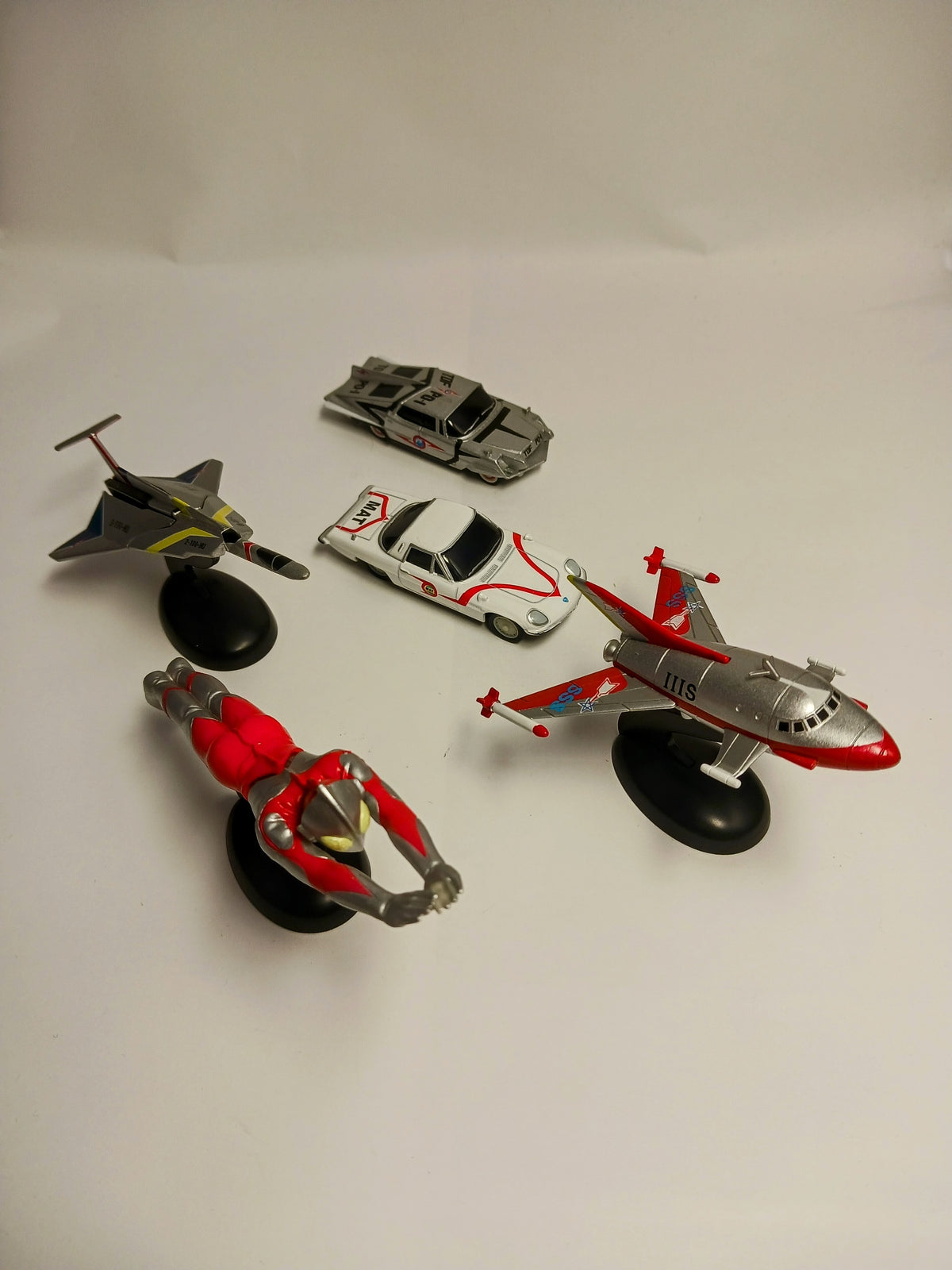 ウルトラマン サントリーboss5種ウルトラホーク マットビハイクル 